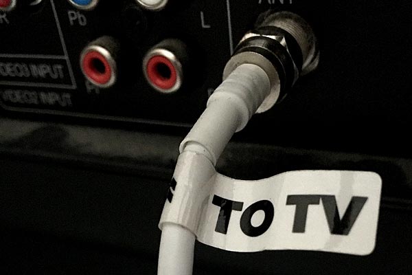 IPTV vs Traditional Cable: Which is the Best Option for Your Hotel?