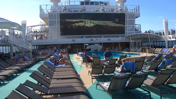 FMUSER Cruise Ship IPTV Solution (2).webp